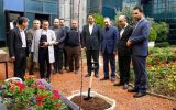 کاشت نهال” امید ملت” به دست مدیرعامل بانک ملت کاشت نهال” امید ملت” به دست مدیرعامل بانک ملت